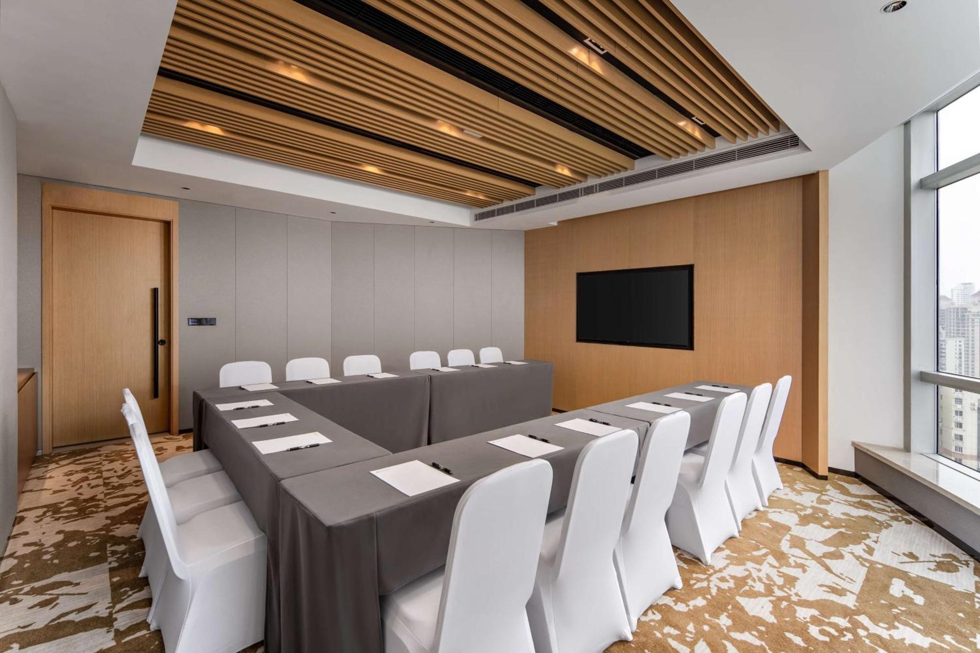 Hilton Garden Inn Shanghai Lujiazui מראה חיצוני תמונה